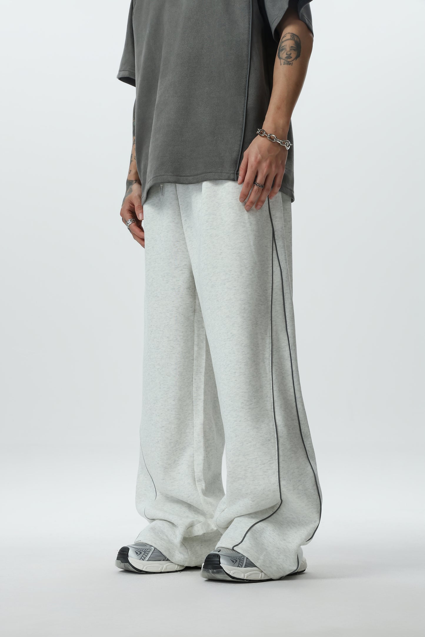 Straight-leg Casual Pants for Autumn and Winter, Men's Loose, Fat-fit, Plate-size Sportswear Pants, Trendy Wide-leg Pants for Overweight Teenagers