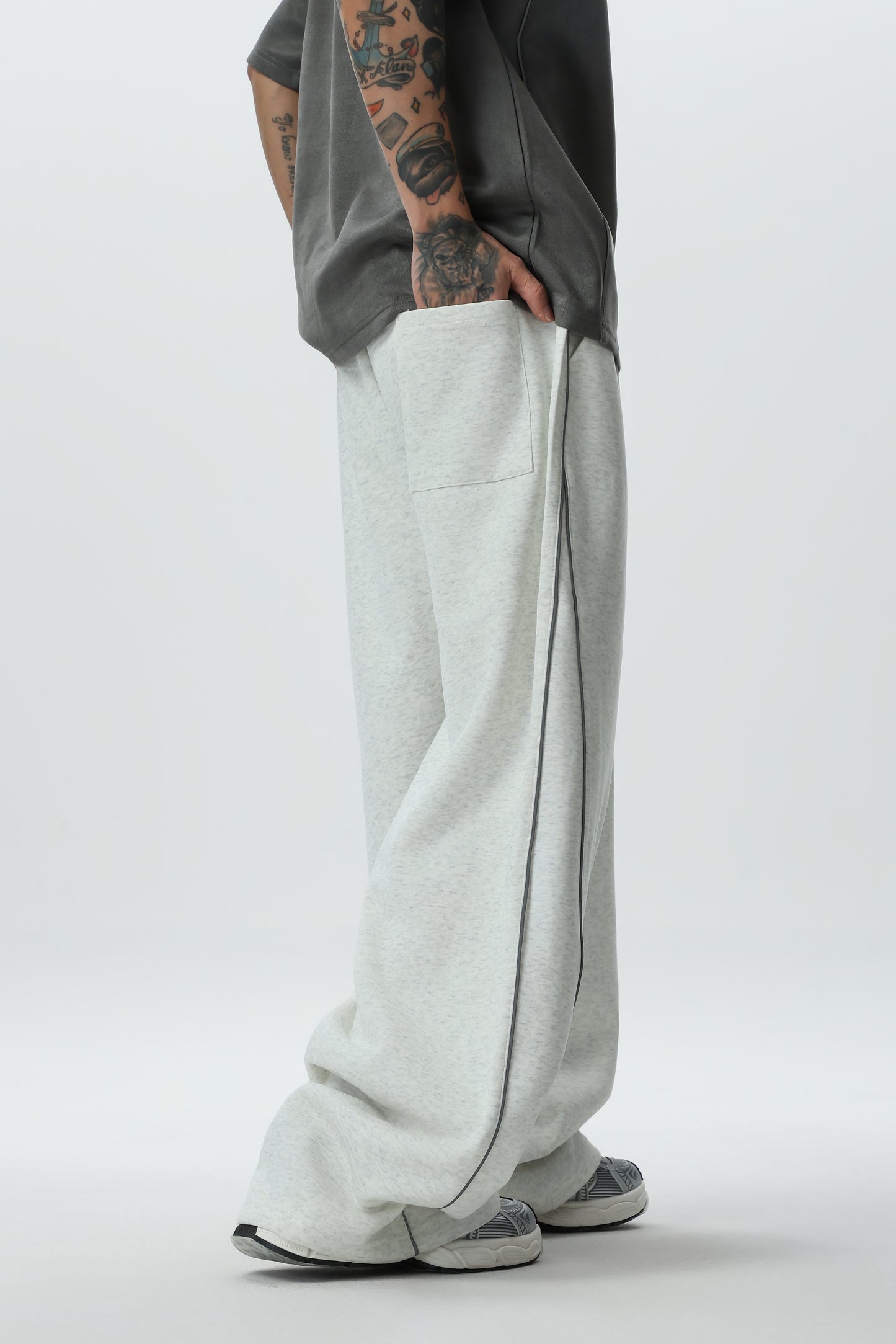 Straight-leg Casual Pants for Autumn and Winter, Men's Loose, Fat-fit, Plate-size Sportswear Pants, Trendy Wide-leg Pants for Overweight Teenagers