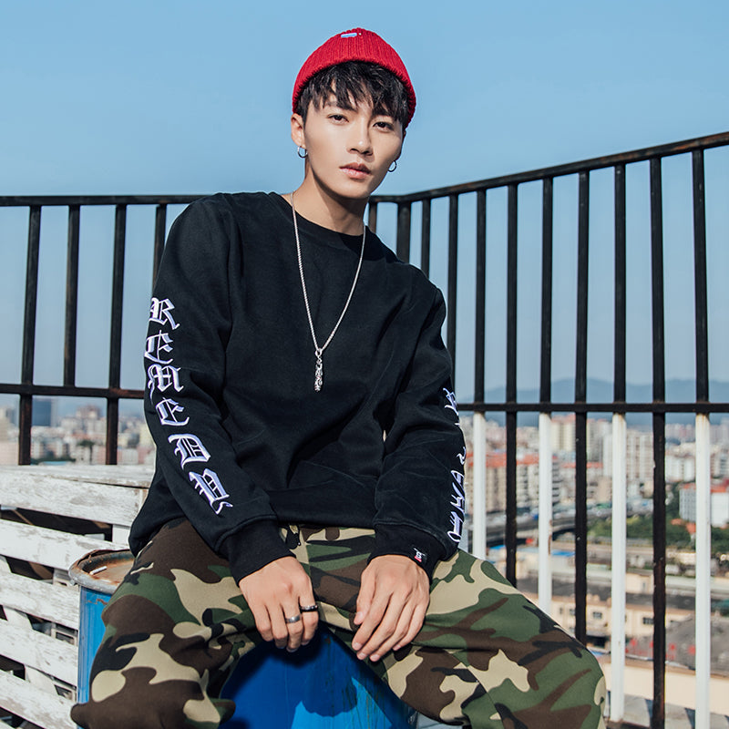 New Autumn and Winter Trendy Brand Round-neck Long-sleeved Embroidered Long-sleeved Sweatshirt for Students, Loose Ulzzang Men's and Women's Fleece Jacket